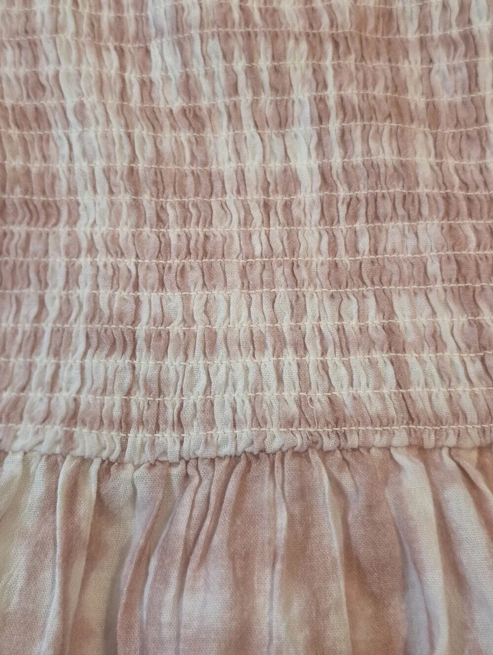 Gap Teen-Pink Tie-Dye Smocked Ruffle Tank Top. Girls Size 18-20. NWT